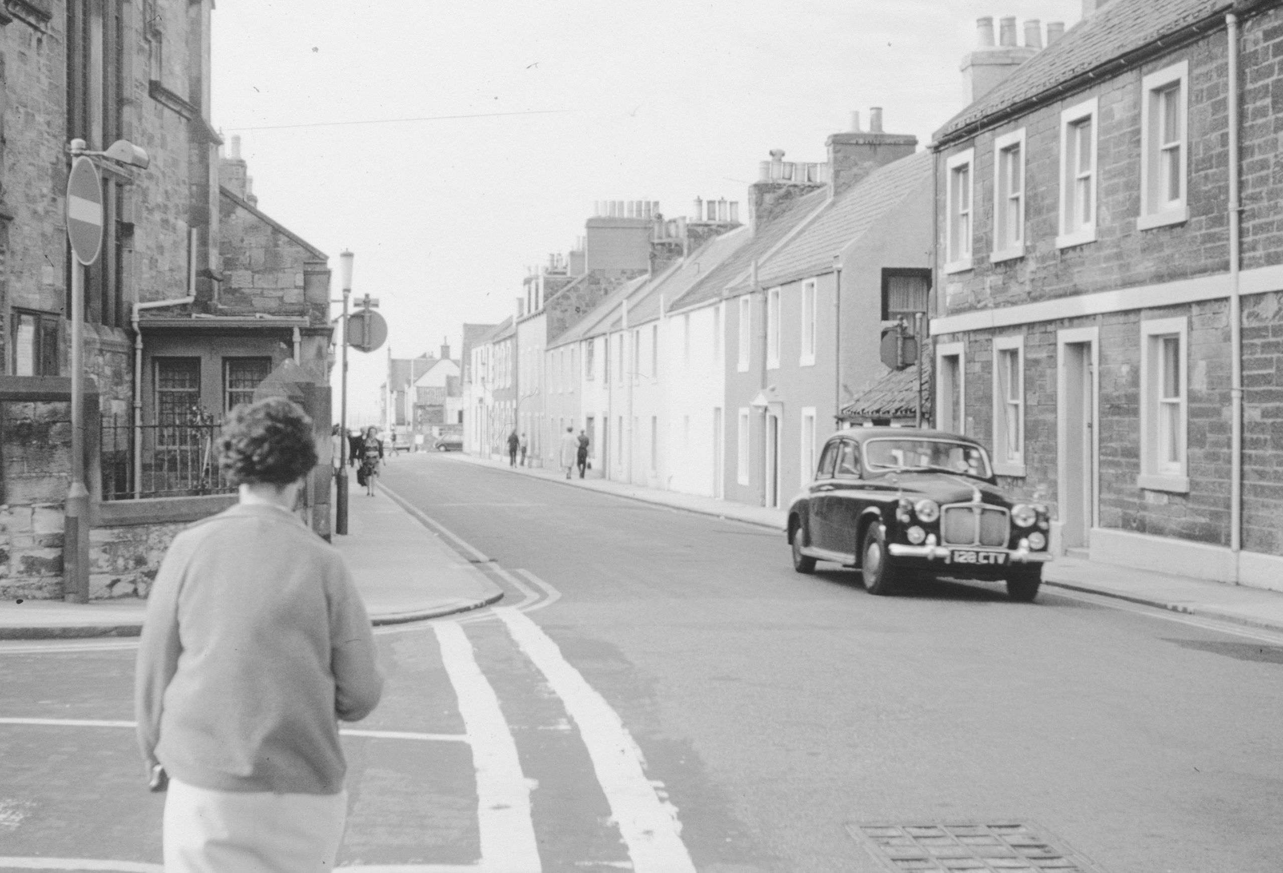 1950s street scene